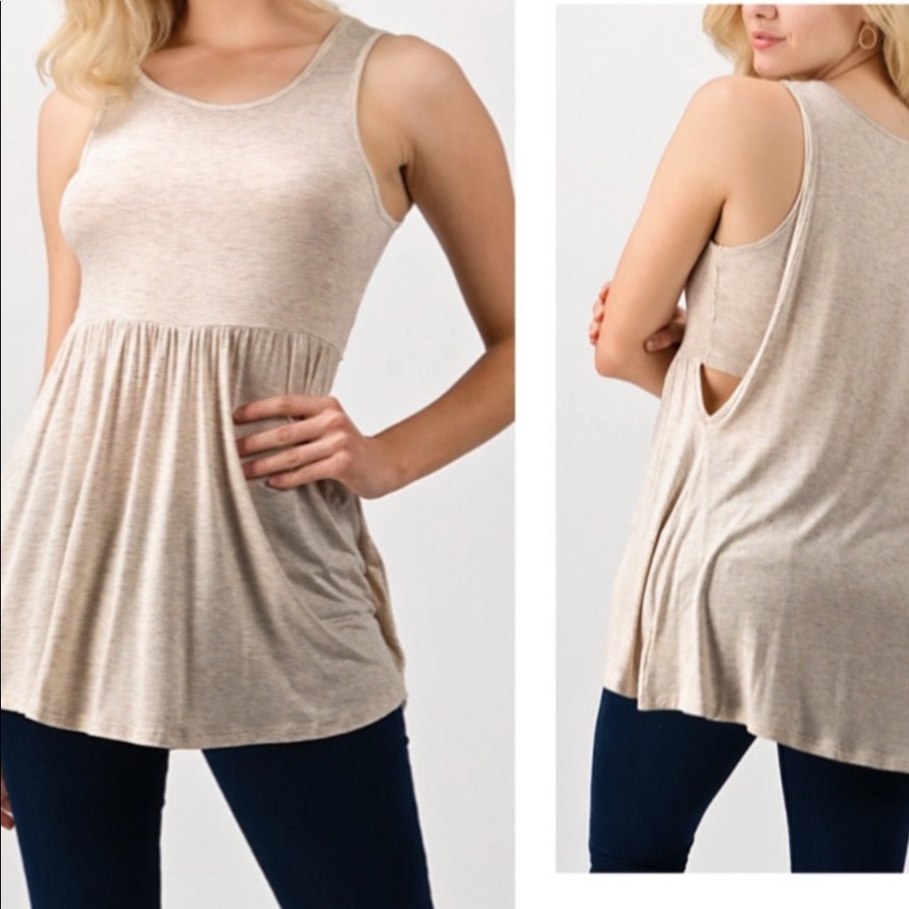 One left Sleeveless cape back top